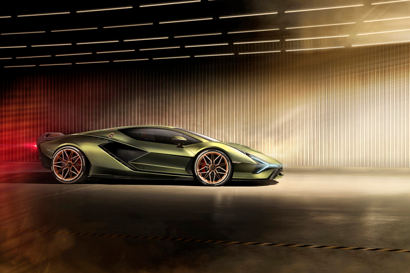 Illustration for article titled The 2020 Lamborghini Sián Is Here With 819 HP And A Hybrid V12